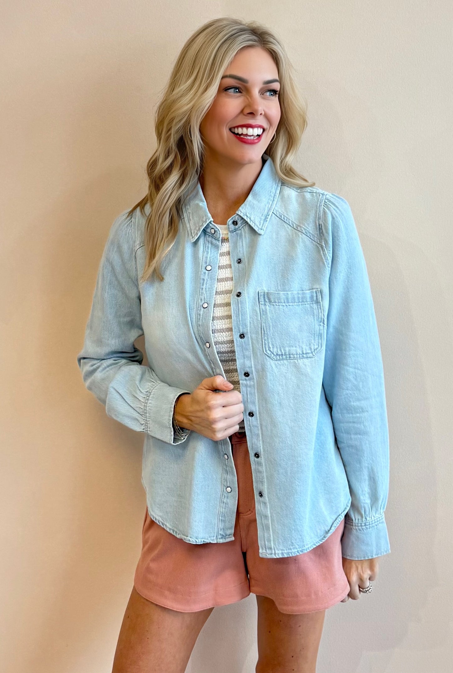 Risen Chic Happens Lightweight Jacket