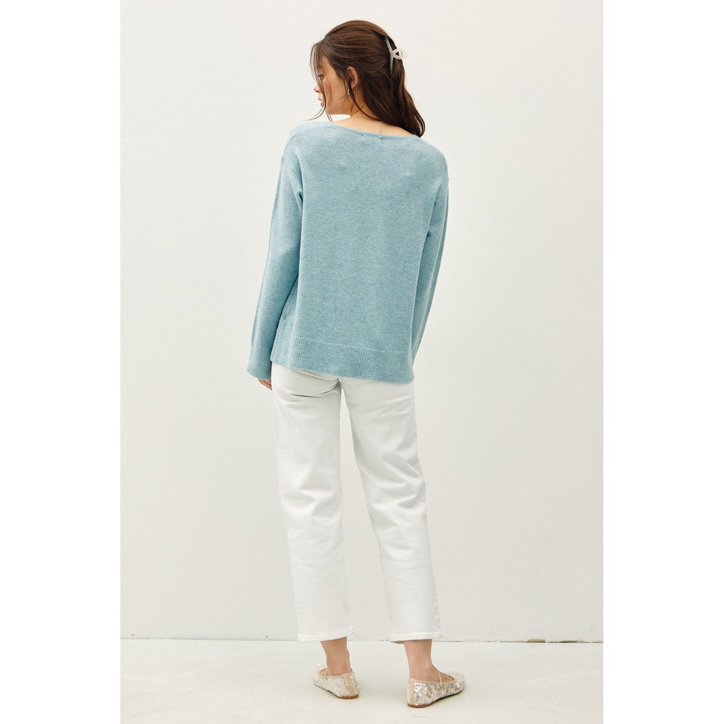 Nora V-Neck Classic Sweater