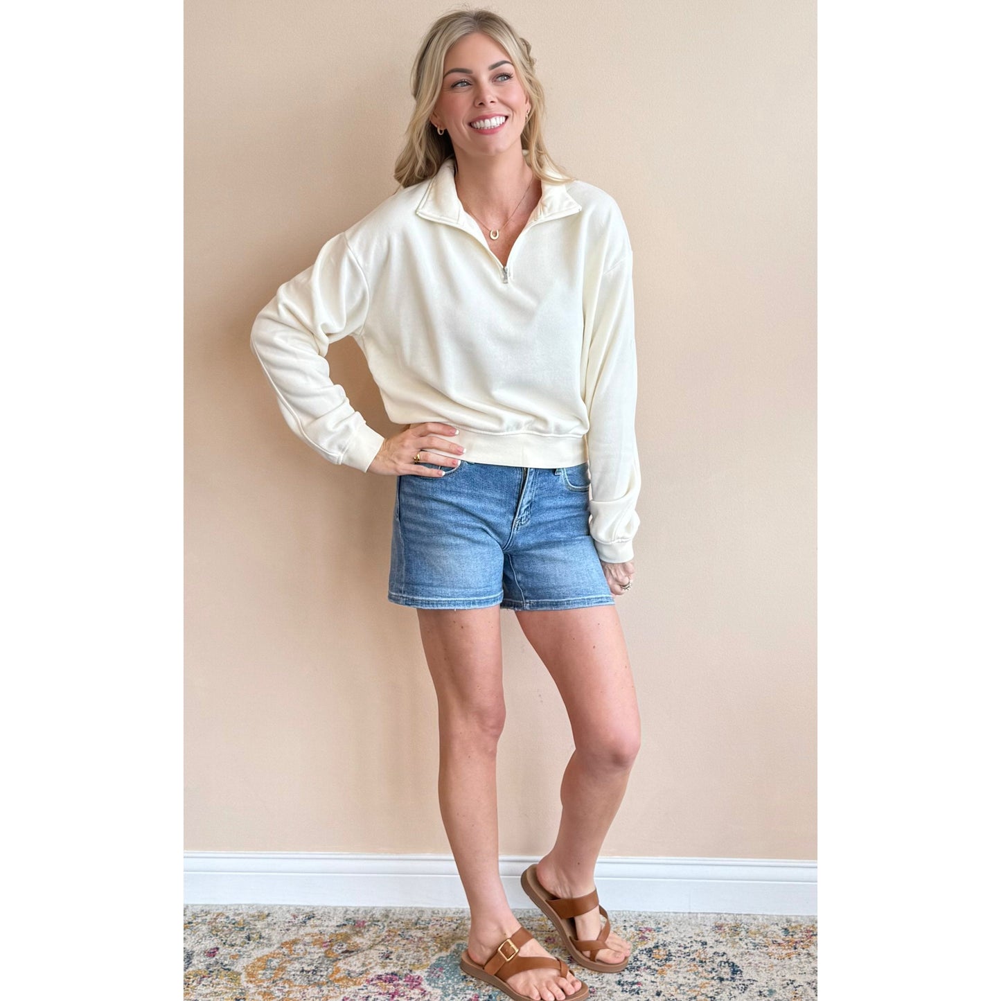 Larsa Pullover Sweatshirt
