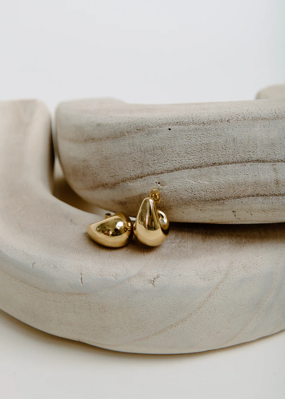 Cellars Earring Gold