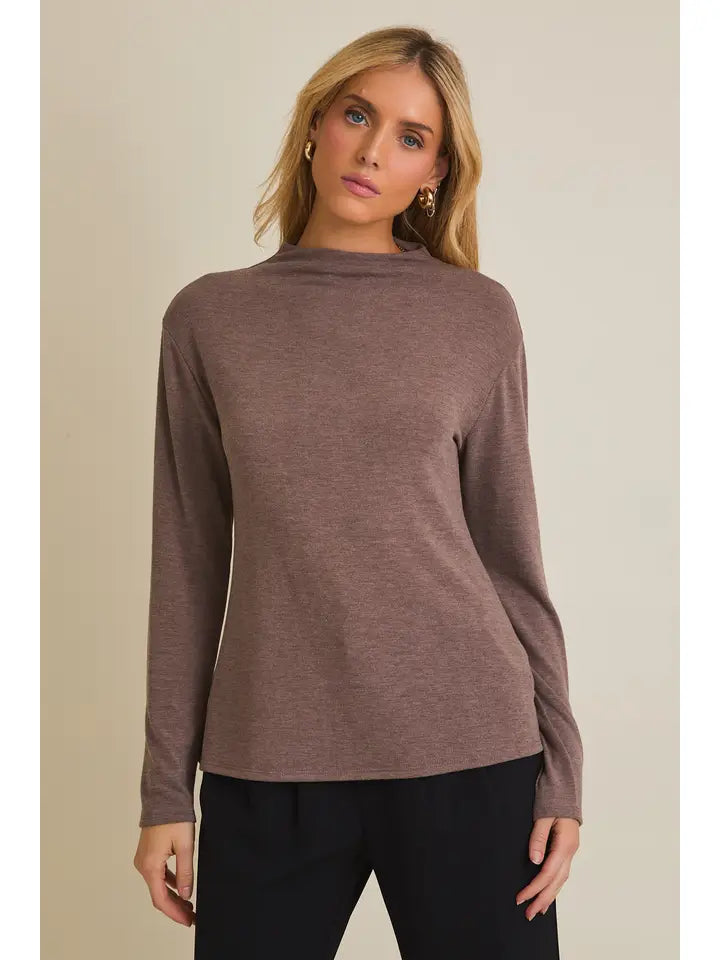 Sabina Mockneck Top