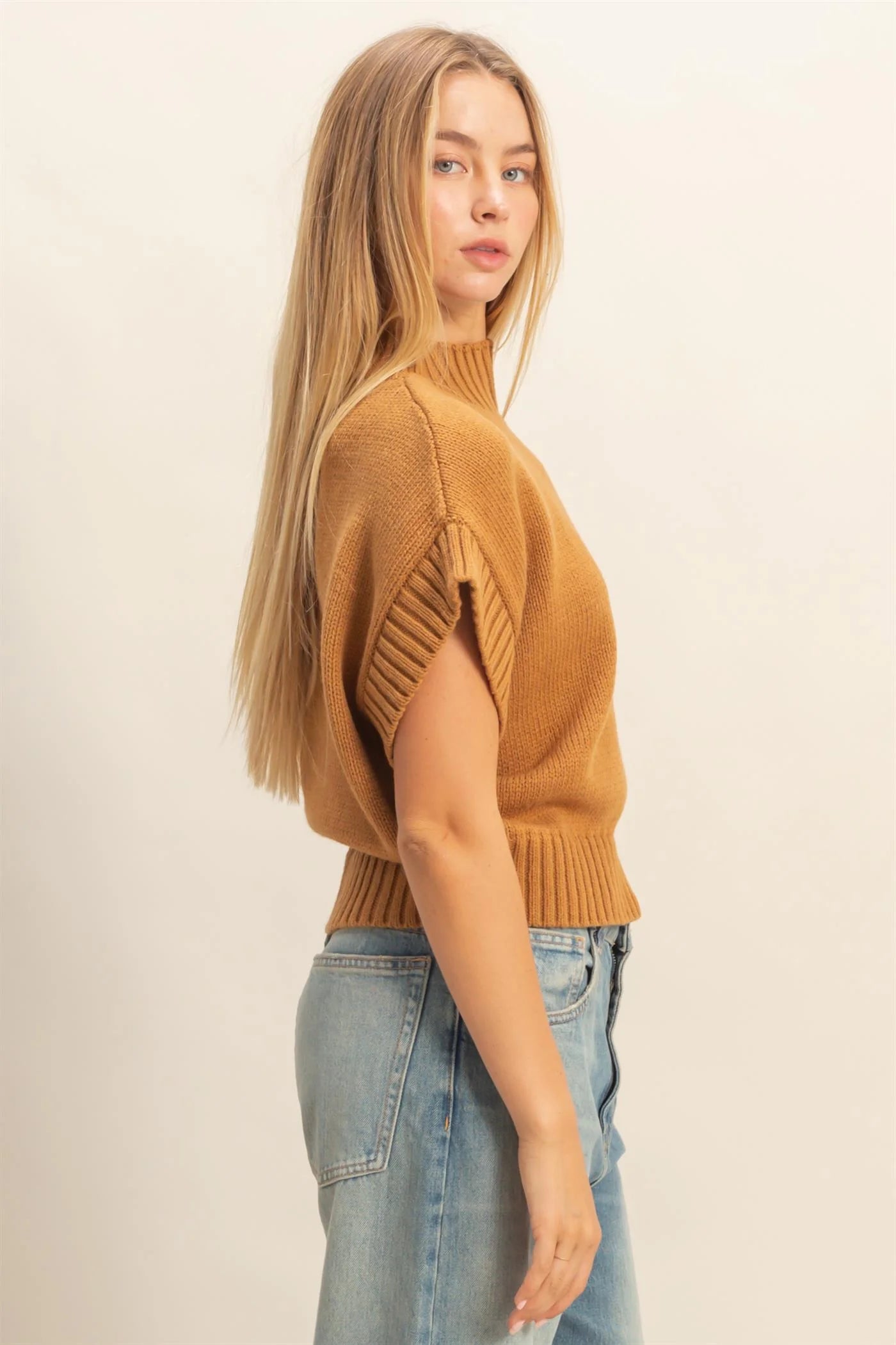The Valliant Mockneck Sweater